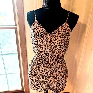 Leopard print Romper